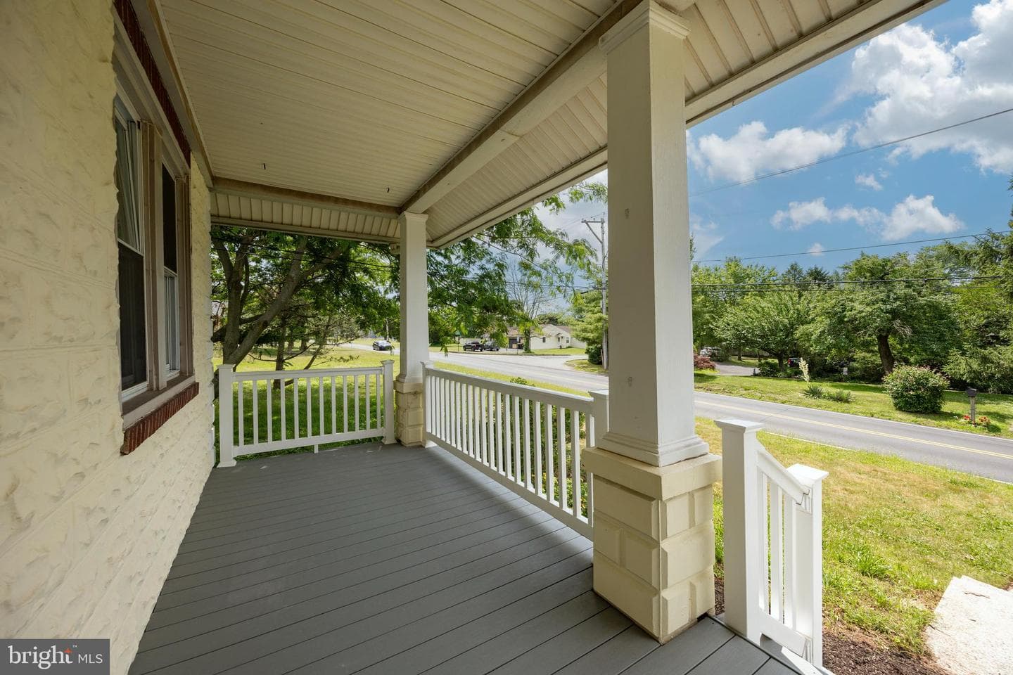 355 E Linfield Trappe Road photo 4