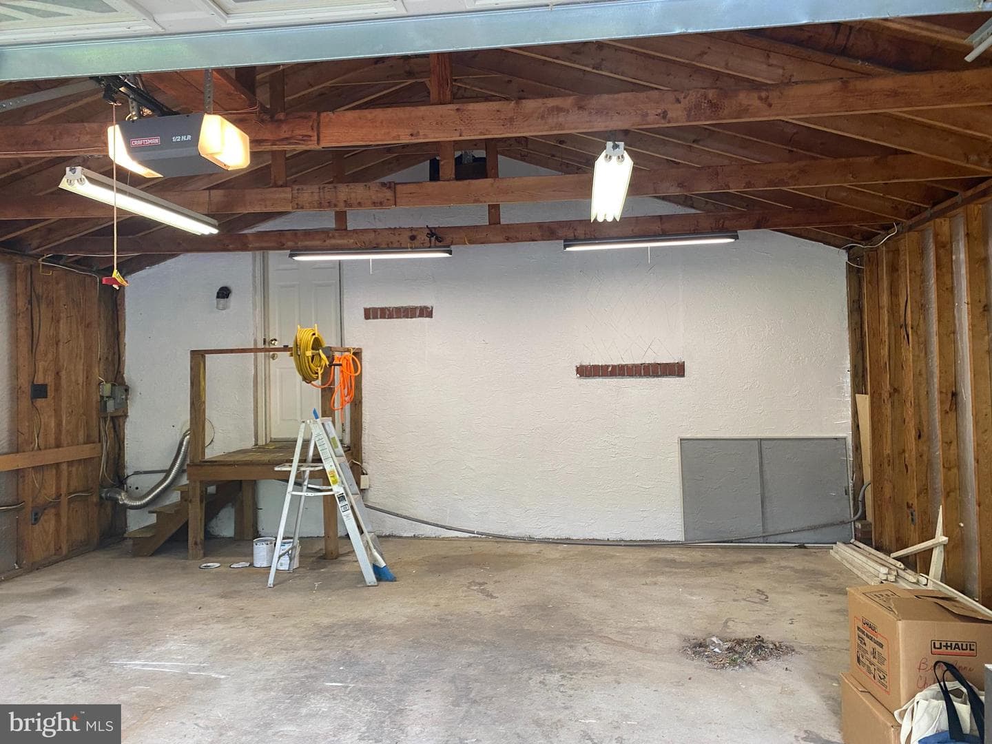 1380 Bernard Avenue photo 21