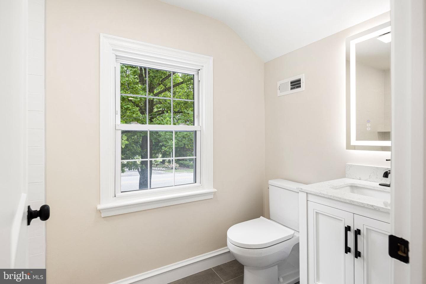 776 Brooke Road photo 32