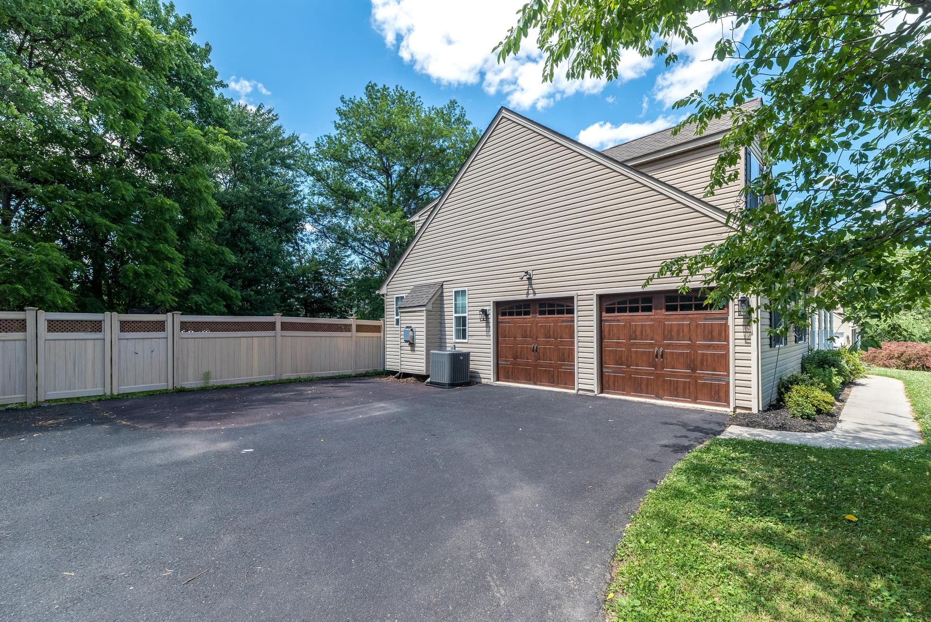 650 Oak Park Road photo 5