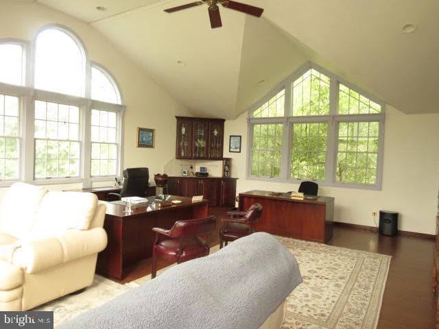 1120 Shepard Drive photo 11