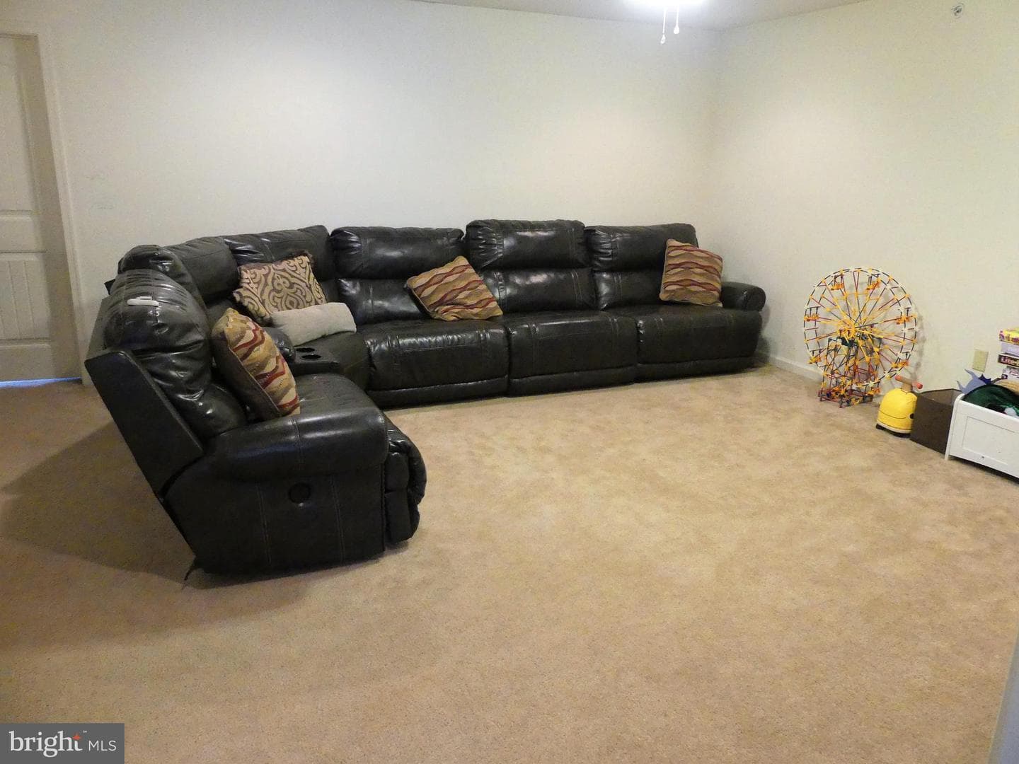 2124 Hanford Way photo 19