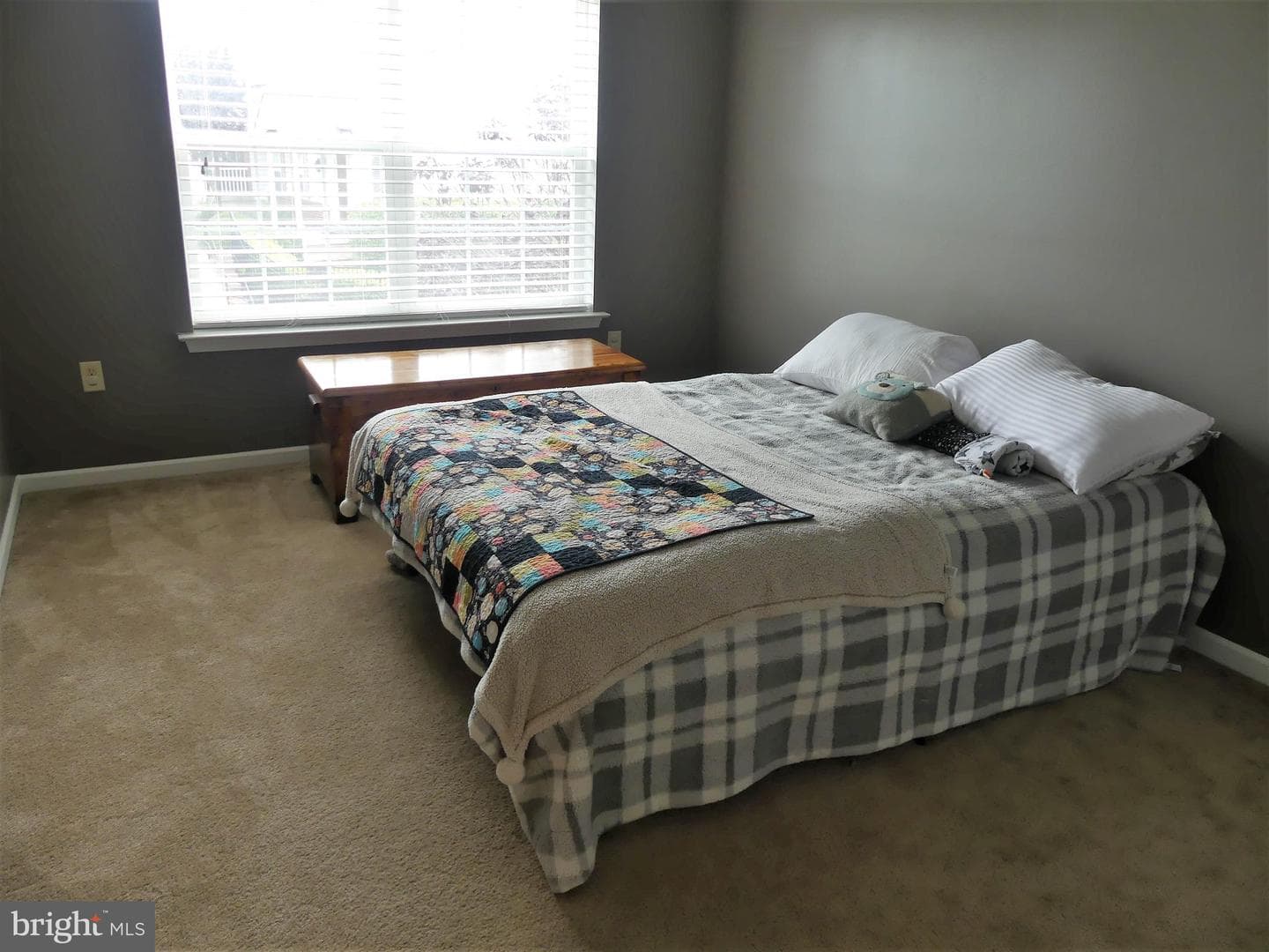 2124 Hanford Way photo 21