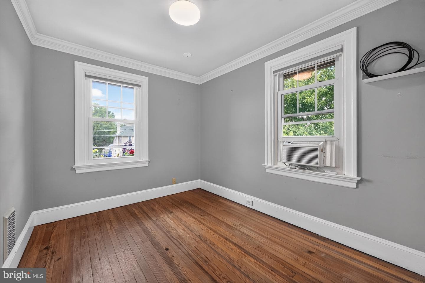 417 Summit Avenue photo 13