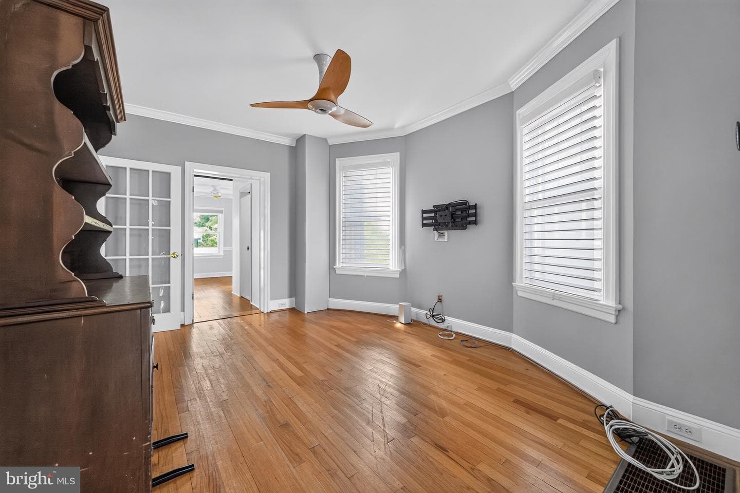 417 Summit Avenue photo 4