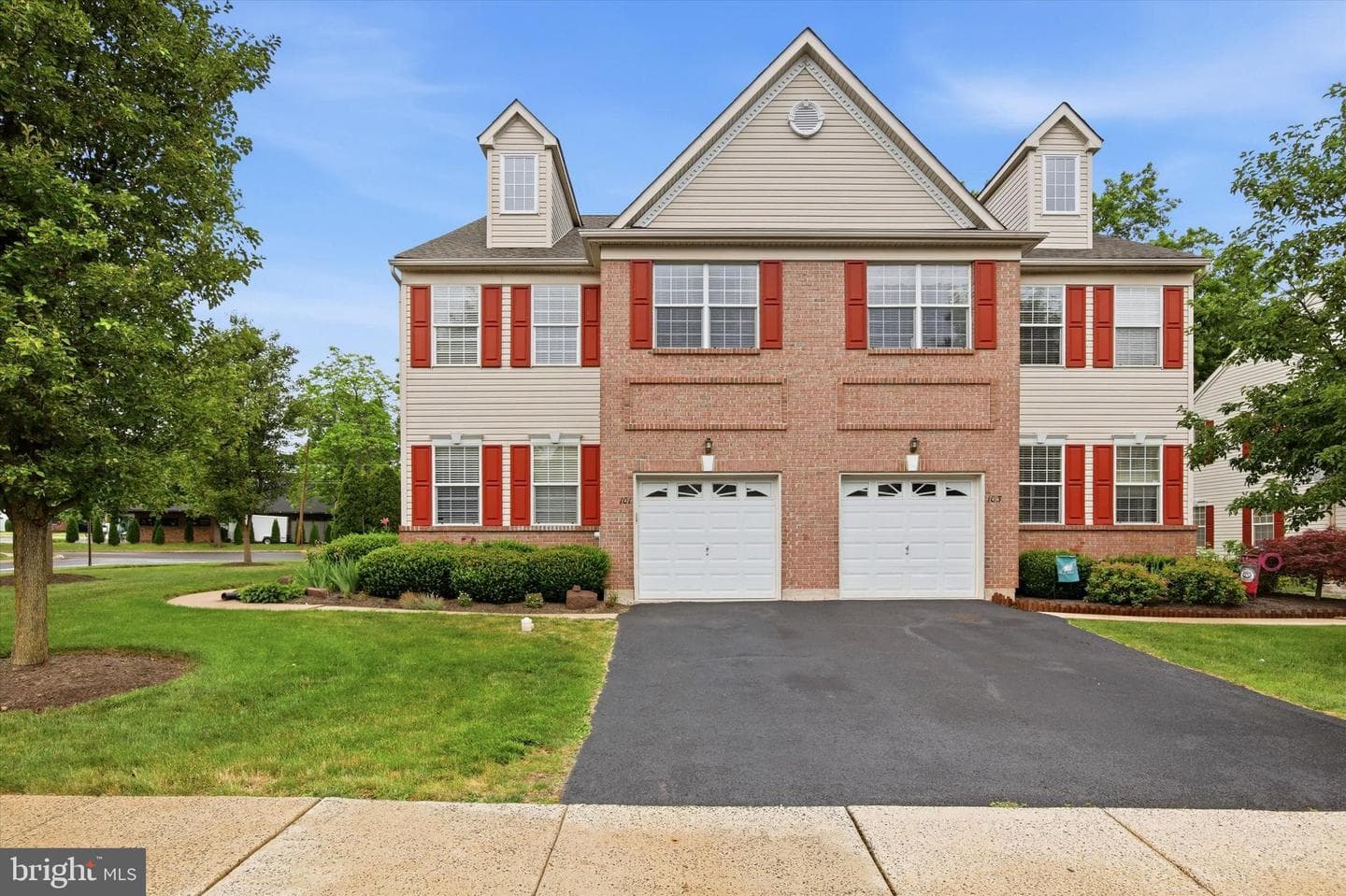101 Raintree Crossing, Hatfield