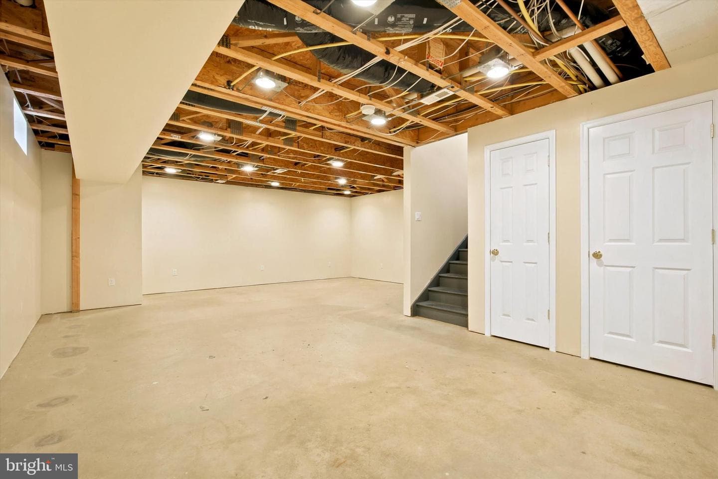 101 Raintree Crossing photo 32