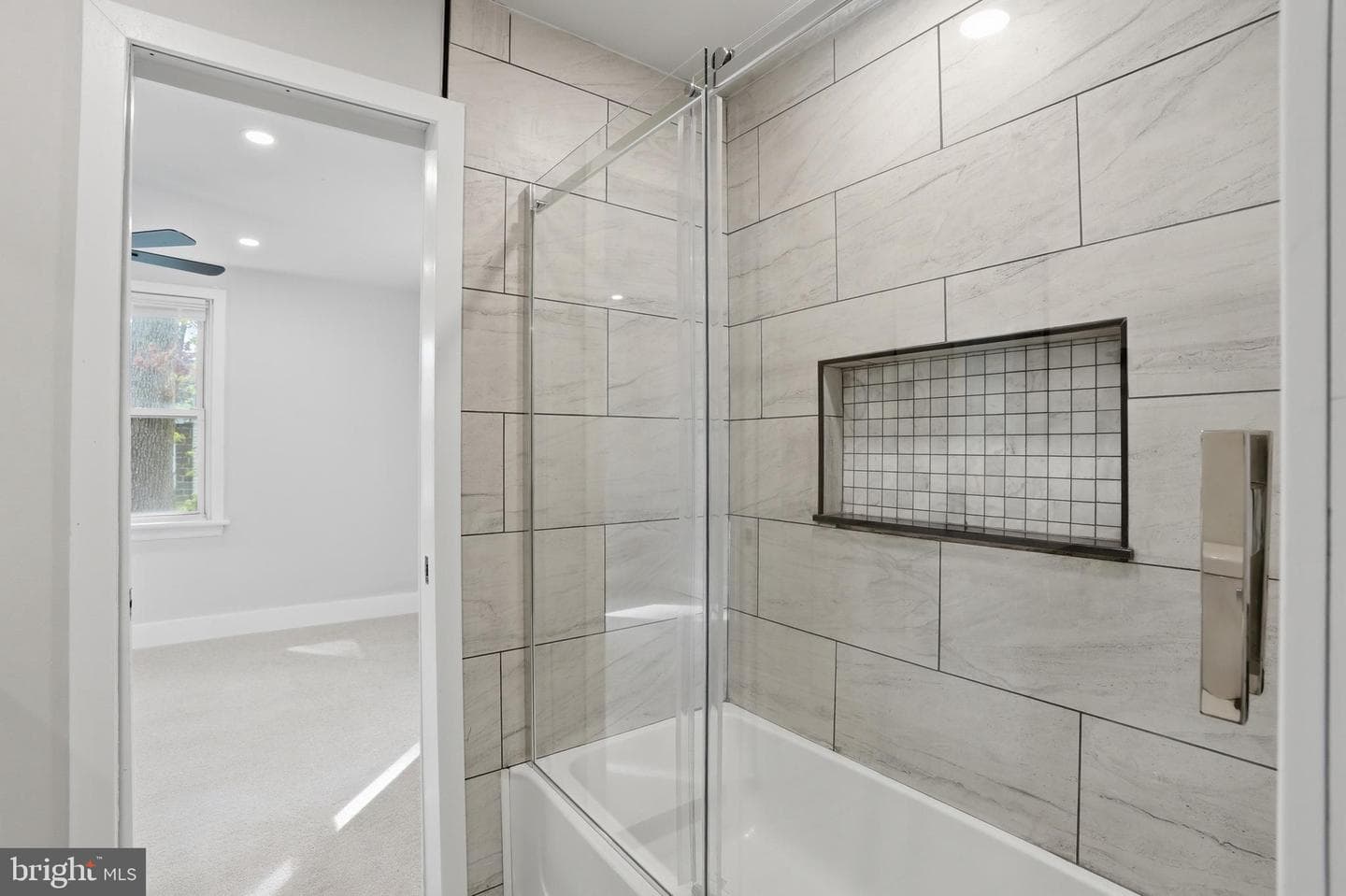 1306 W Orvilla Road photo 16