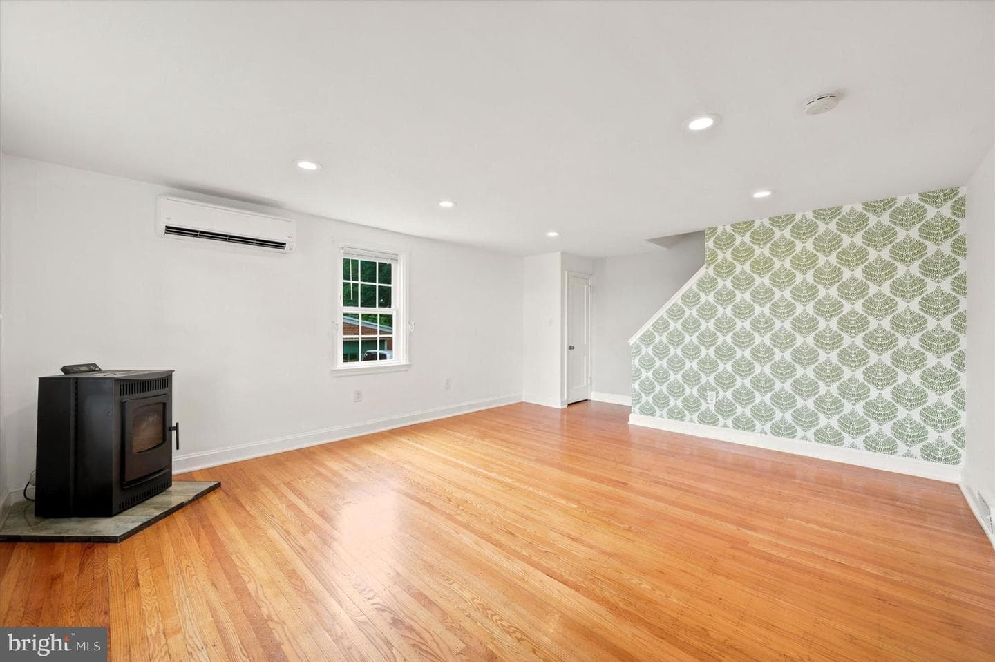 1732 Sterigere Street photo 5
