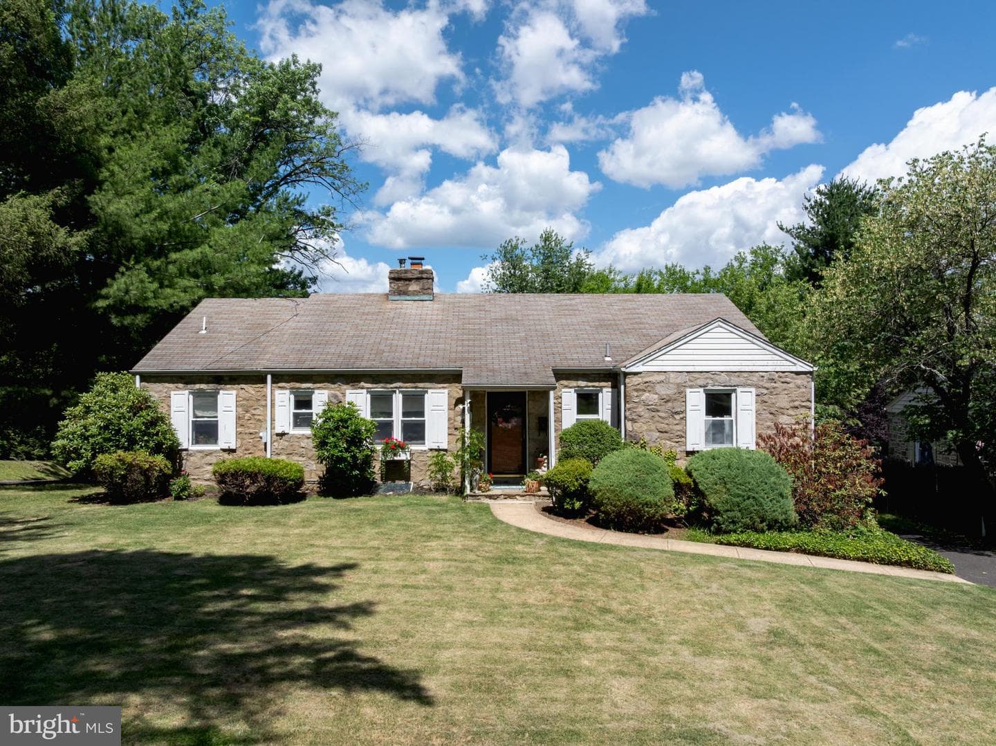 1600 Huntingdon Road, Abington