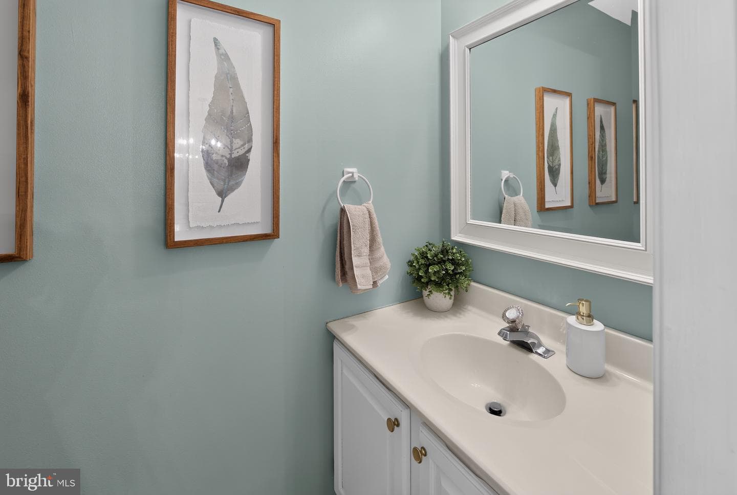 9 Linden Court photo 13