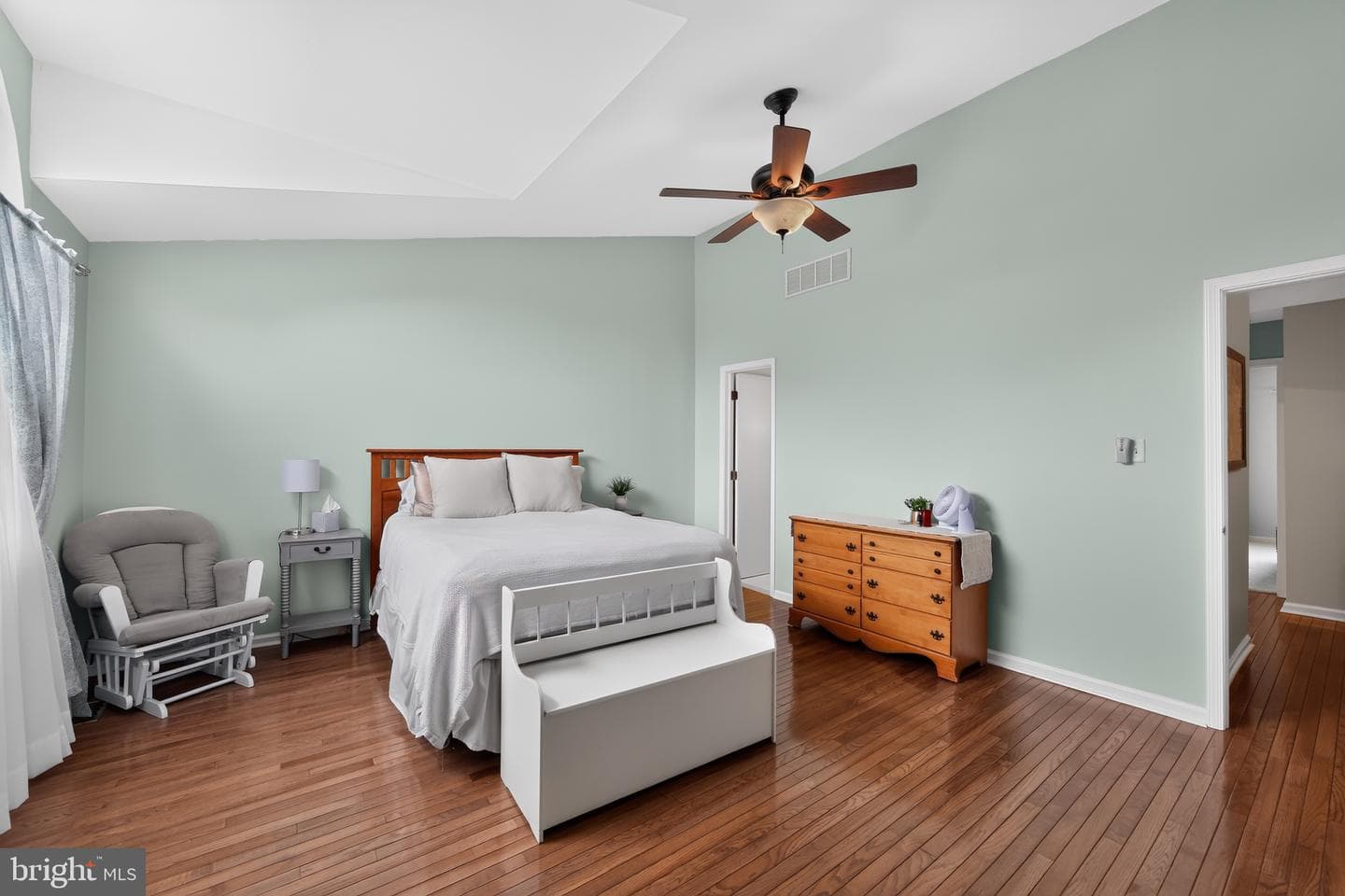 9 Linden Court photo 15