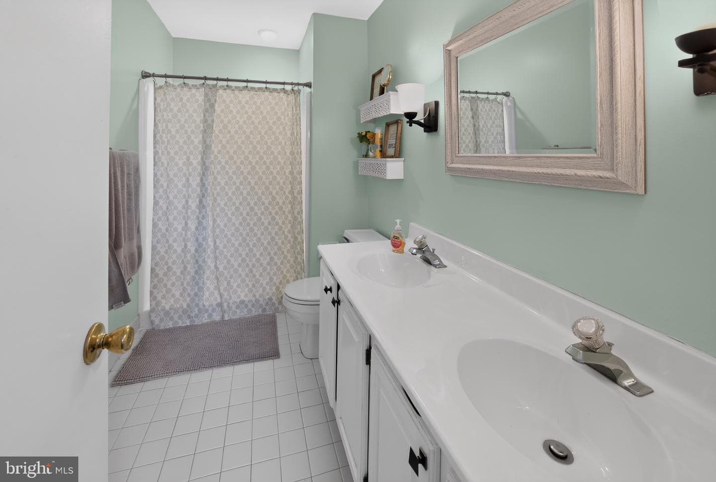 9 Linden Court photo 18