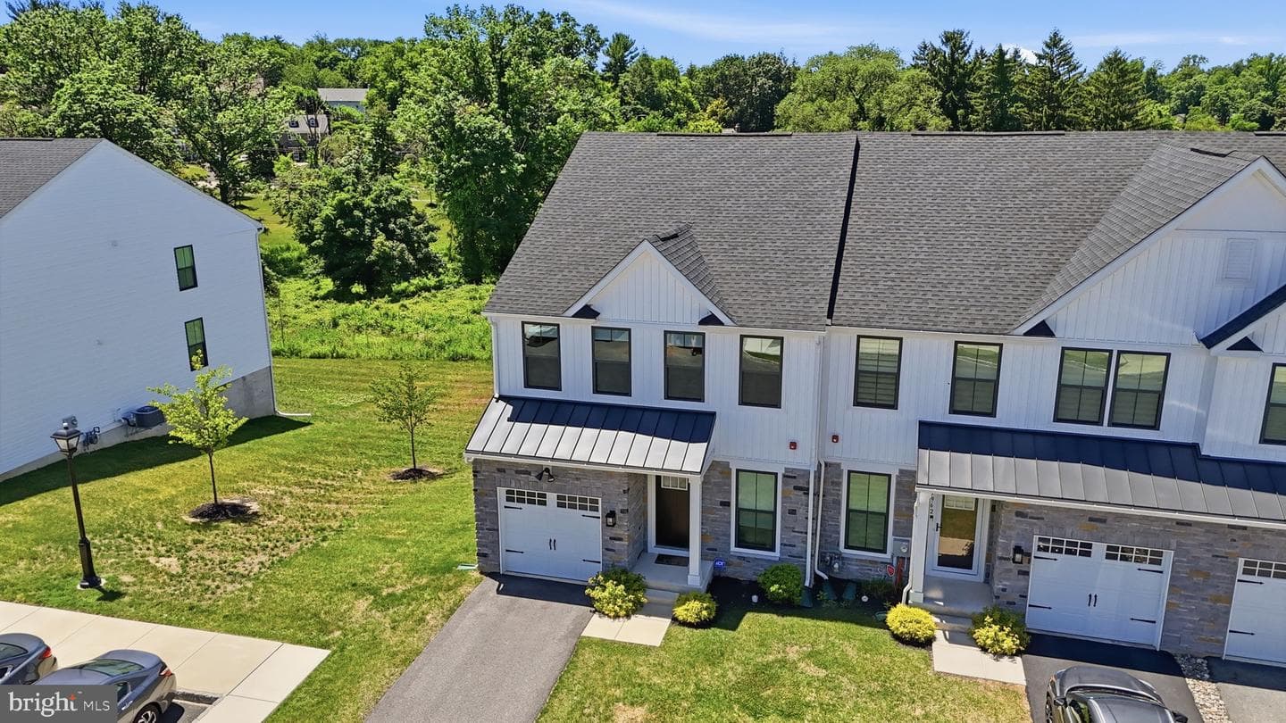 7960 Milltown Circle photo 50