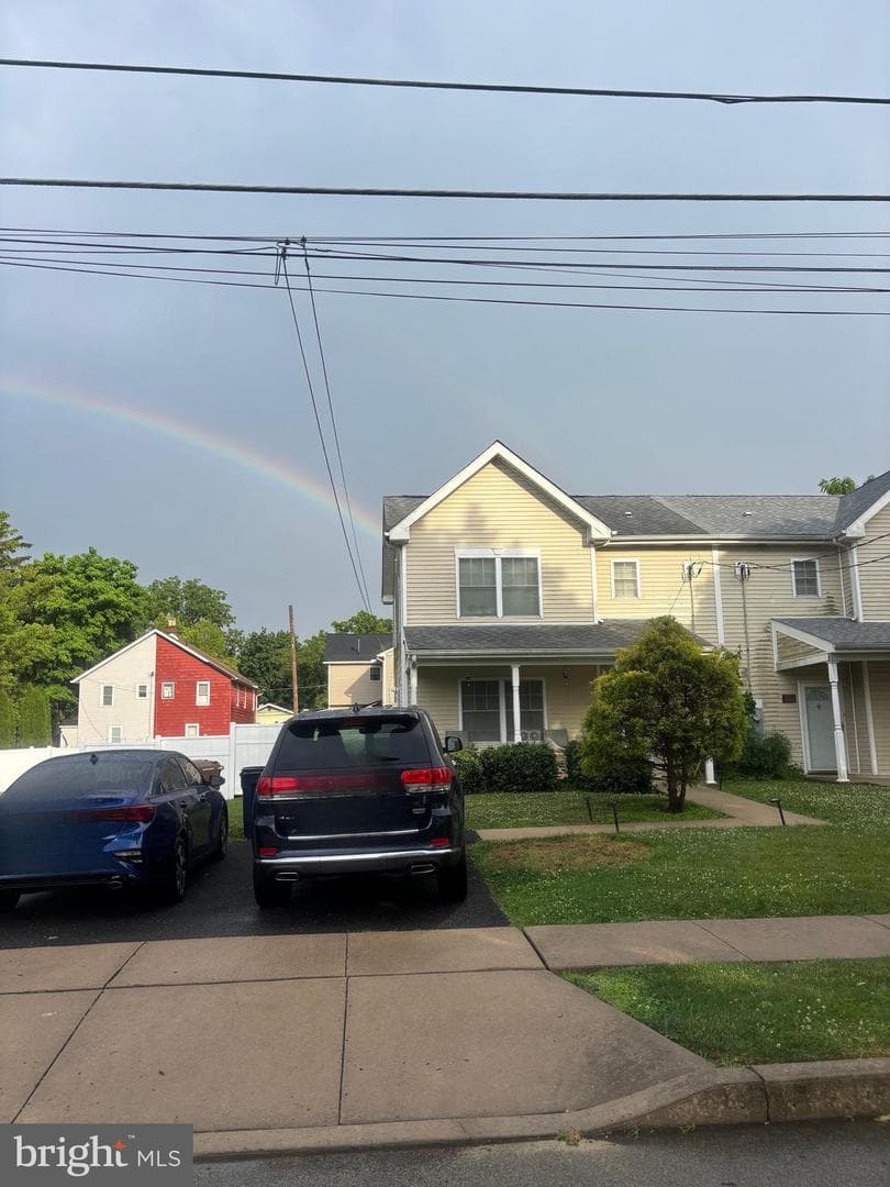 335 Linden Avenue photo 1