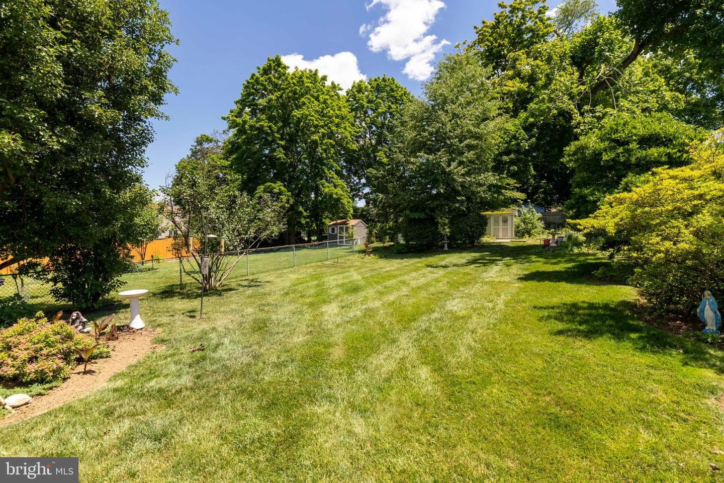 1637 Crestview Avenue photo 8