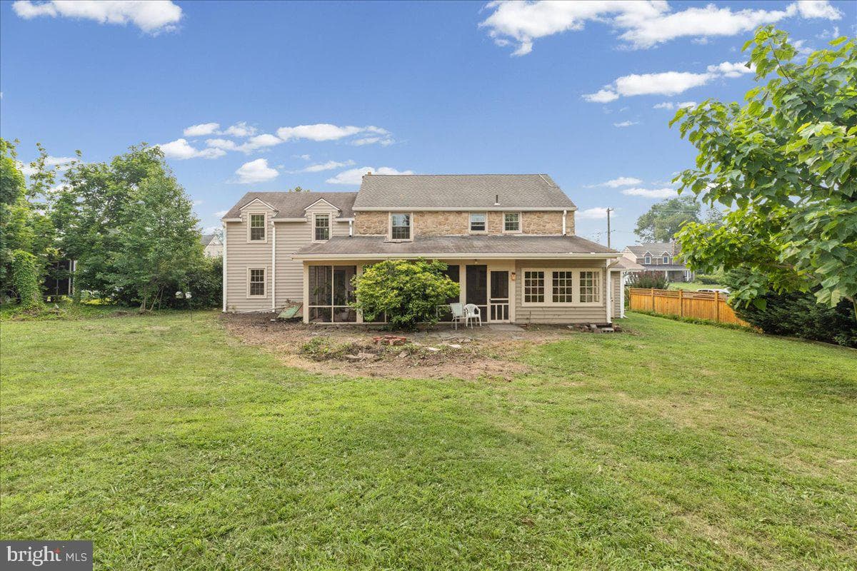 514 Summit Avenue photo 32