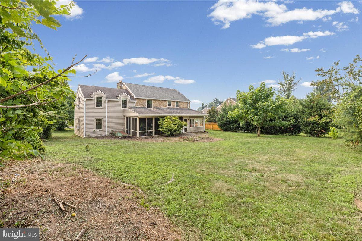 514 Summit Avenue photo 33