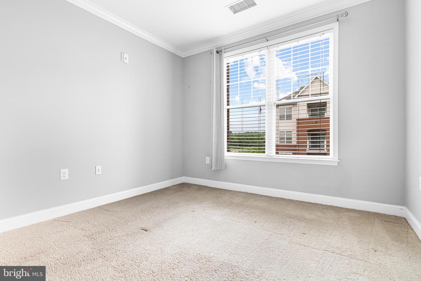 300 W Elm Street #2223 photo 19