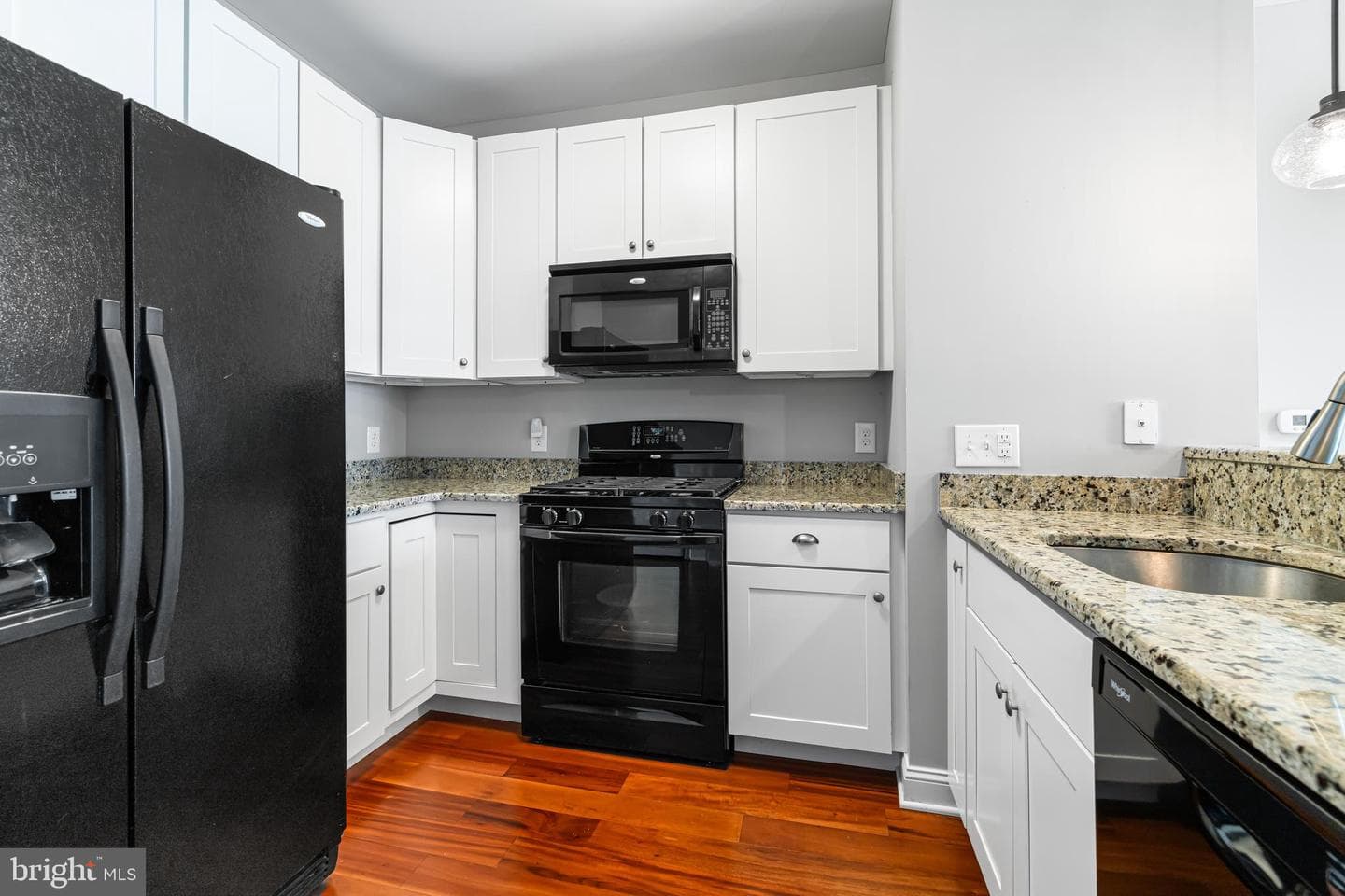 300 W Elm Street #2223 photo 8