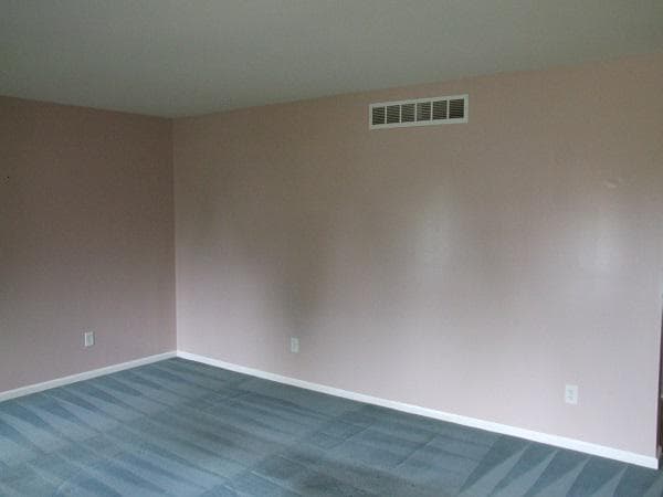 3236 Roxbury Road photo 3