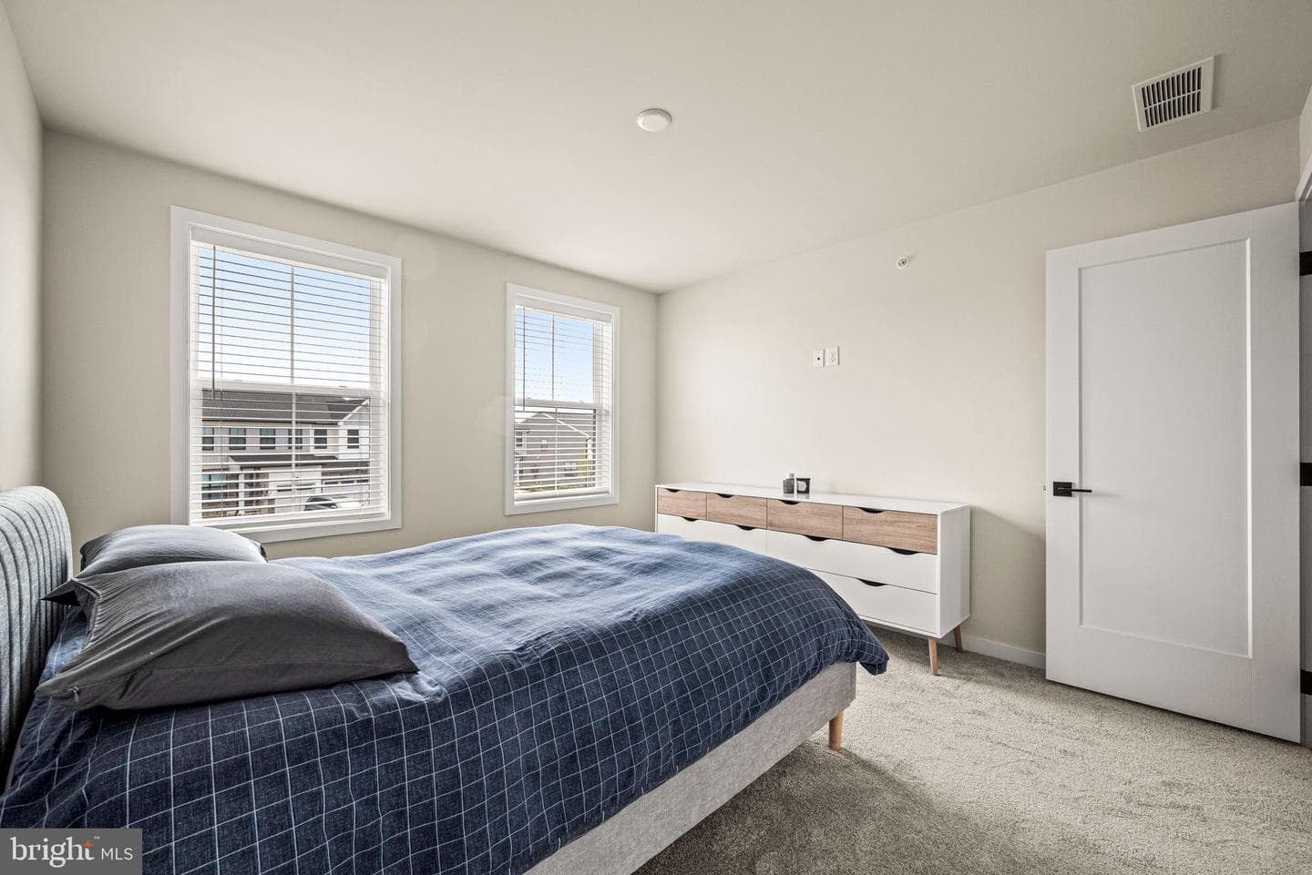 352 Aspen Way photo 24