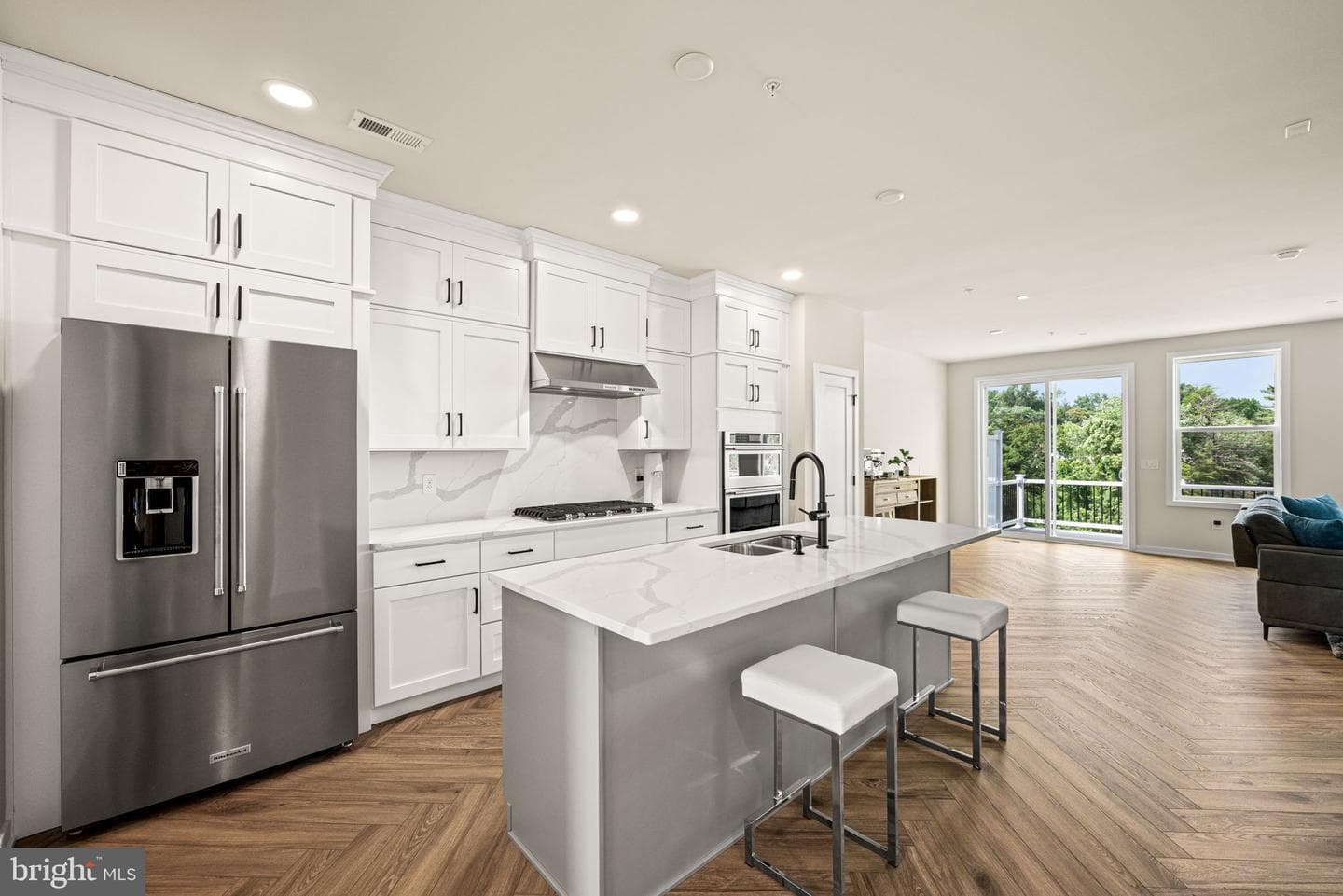 352 Aspen Way photo 8