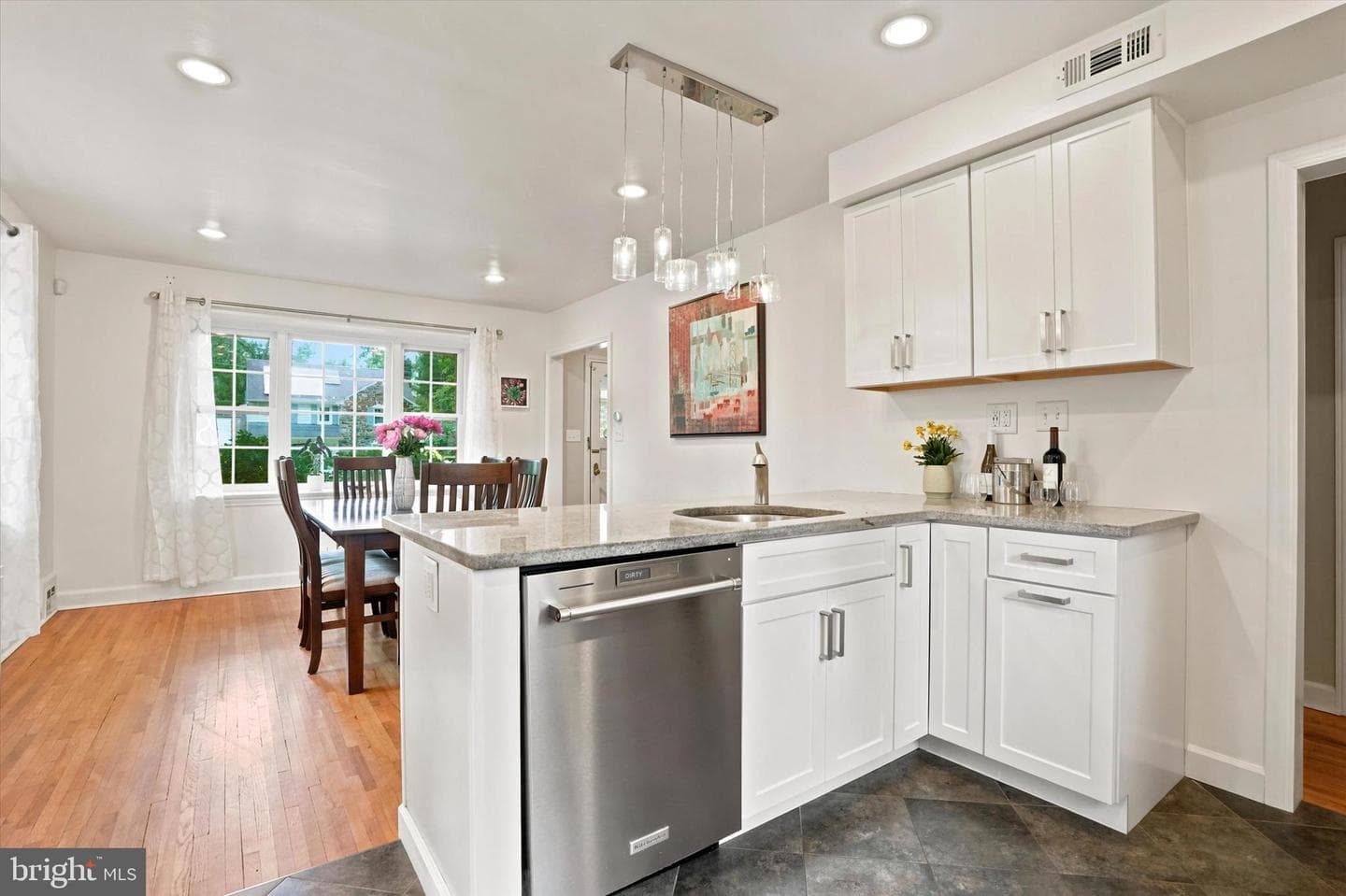 415 Charles Lane photo 13