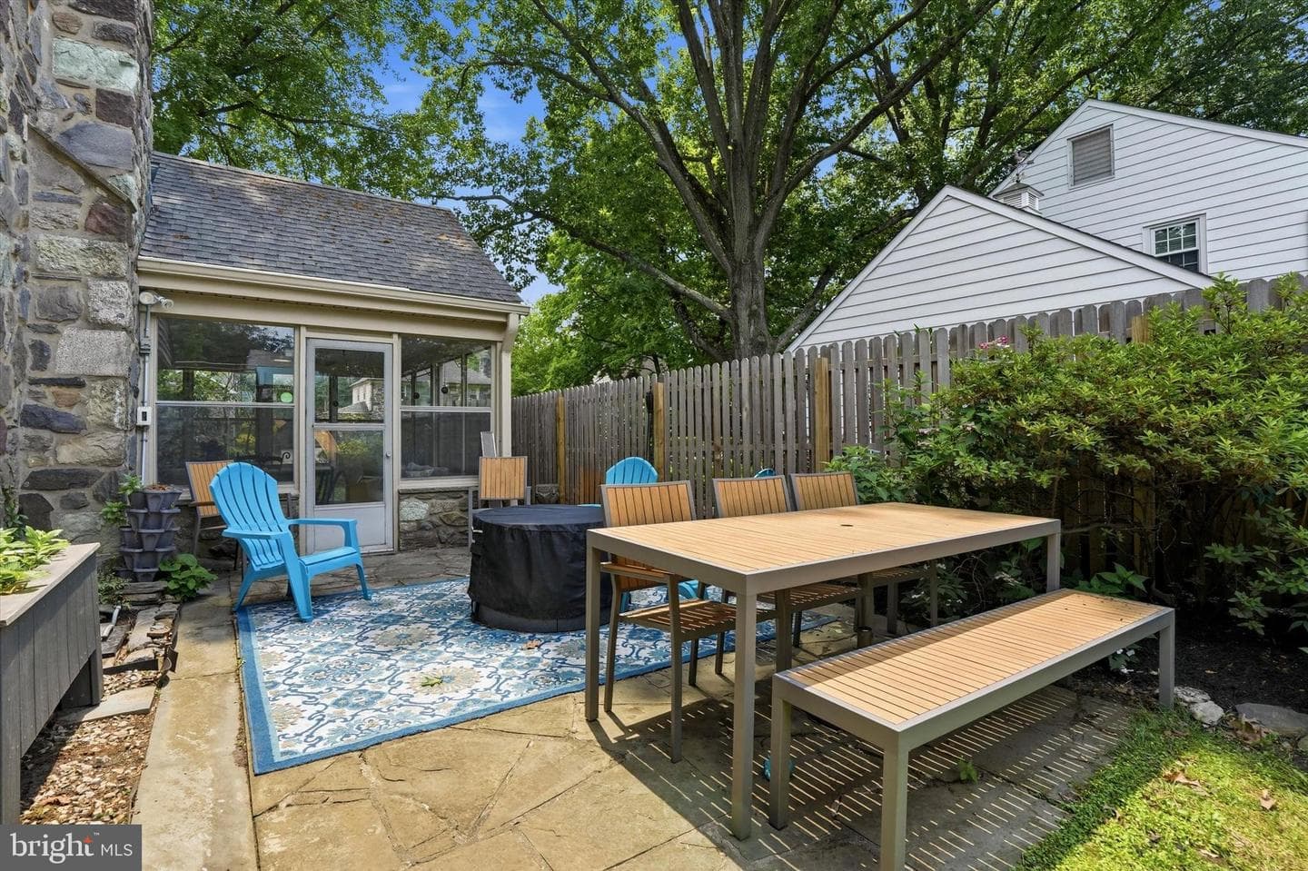 415 Charles Lane photo 33
