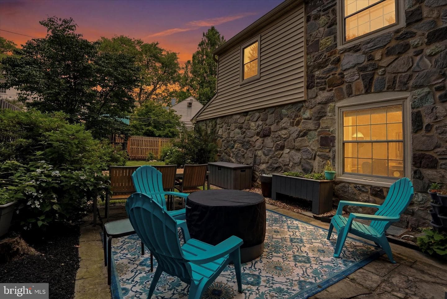 415 Charles Lane photo 38