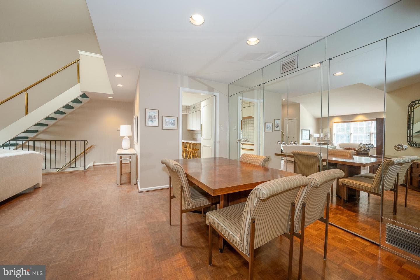210 Glen Lane photo 15