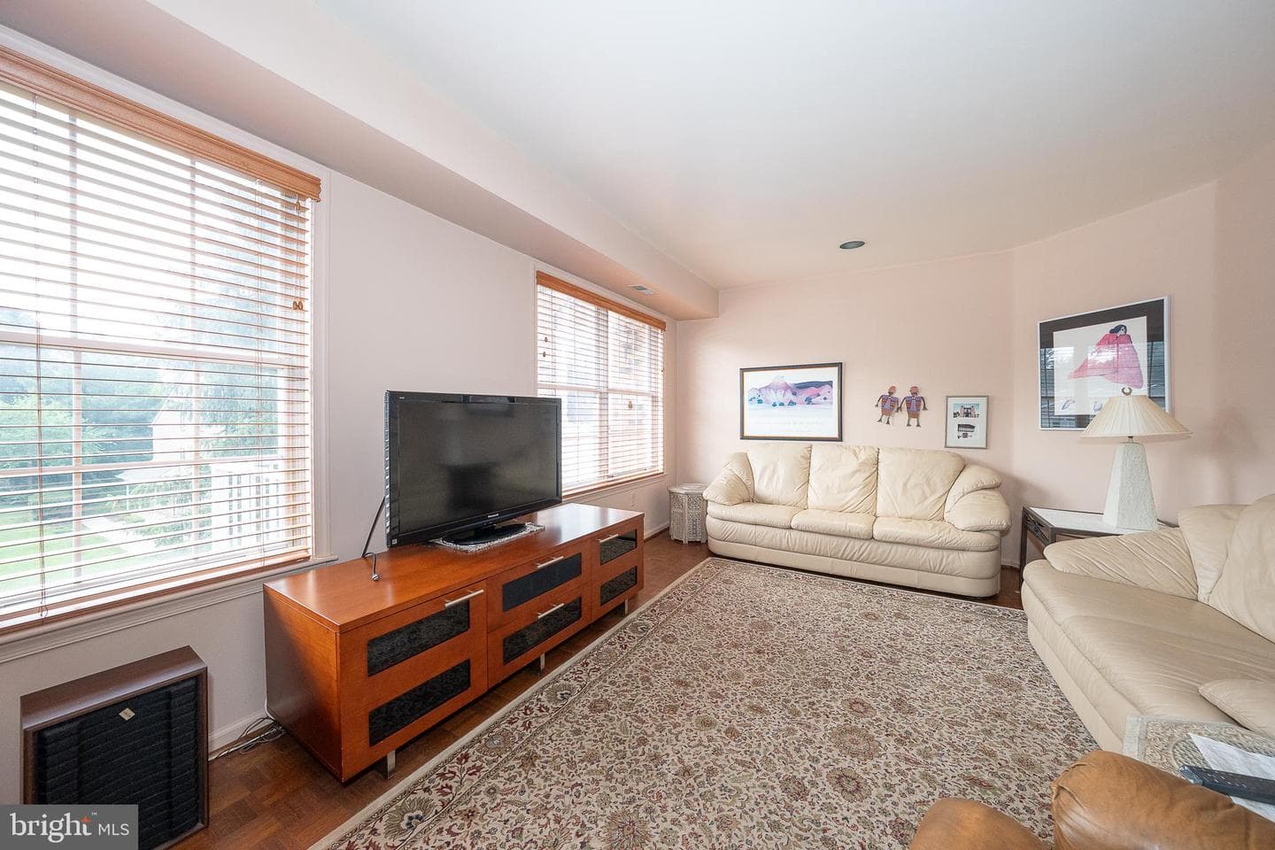 210 Glen Lane photo 19