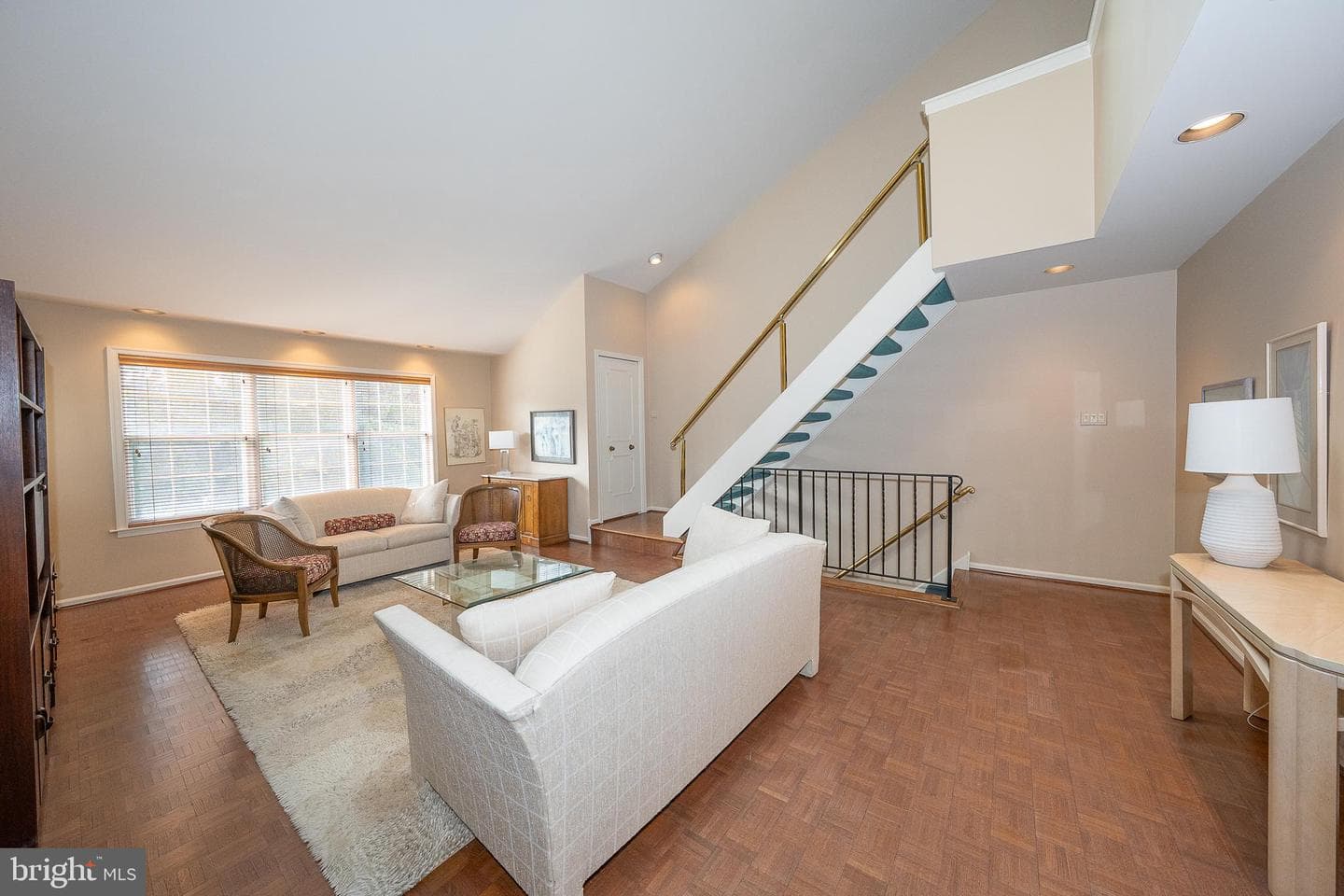 210 Glen Lane photo 6