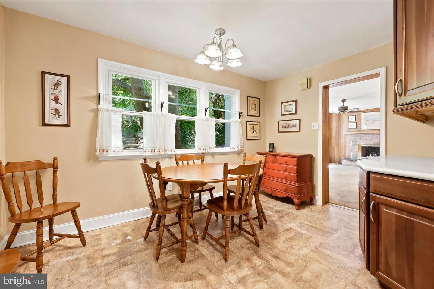 2229 Oakwyn Road photo 13