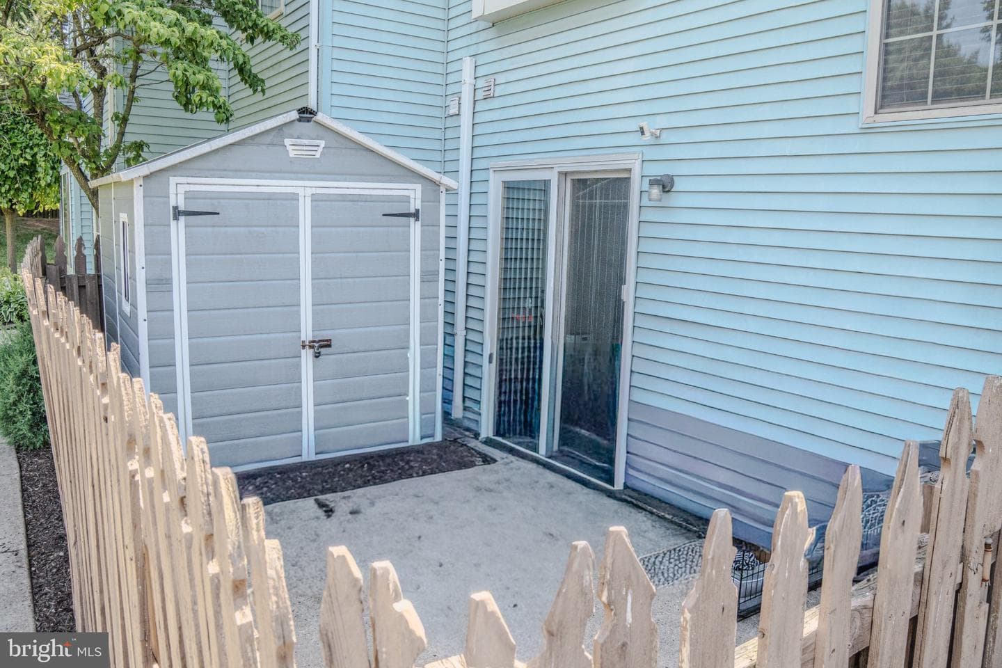 337 Pondview Drive photo 20