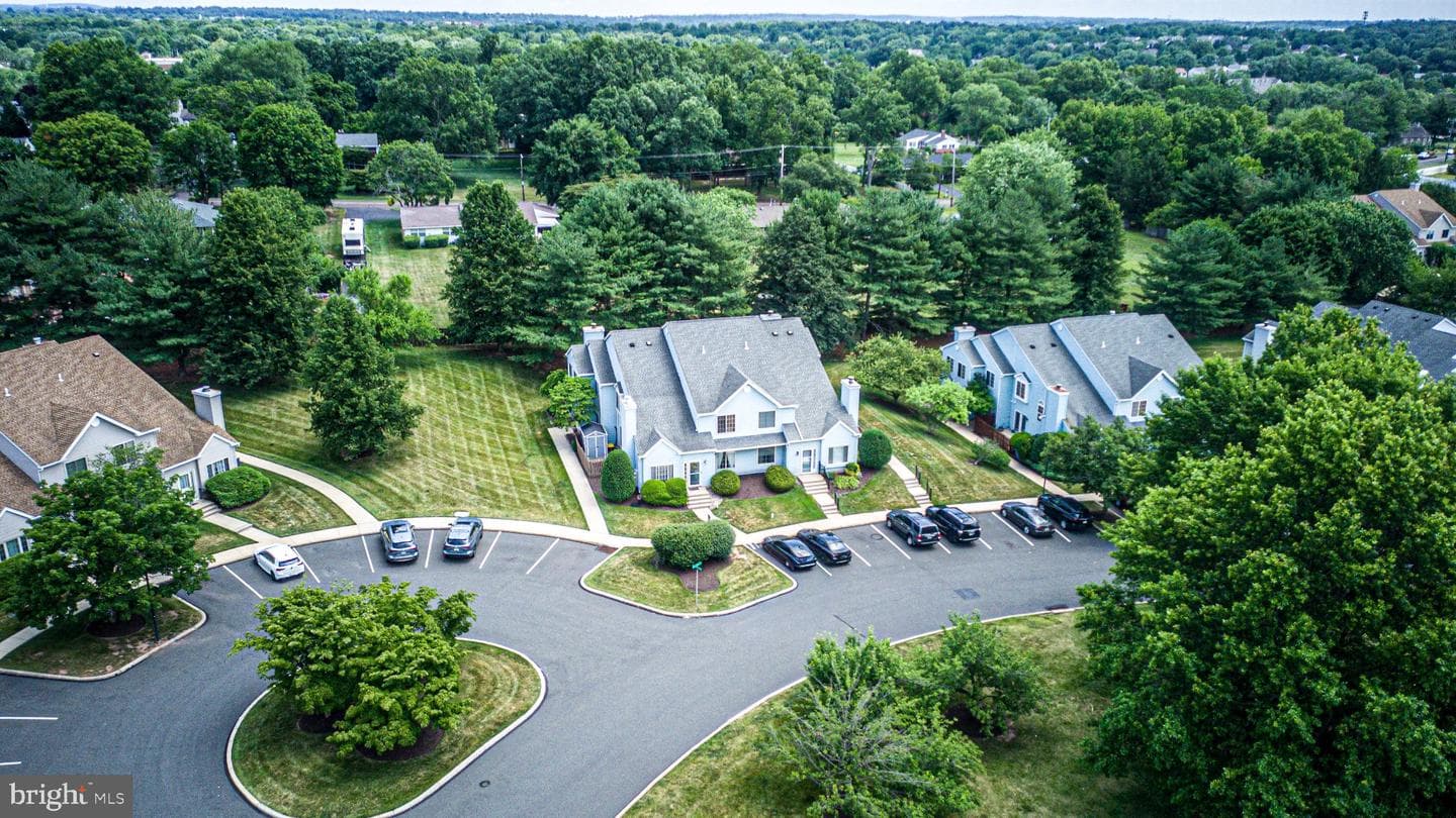 337 Pondview Drive photo 22