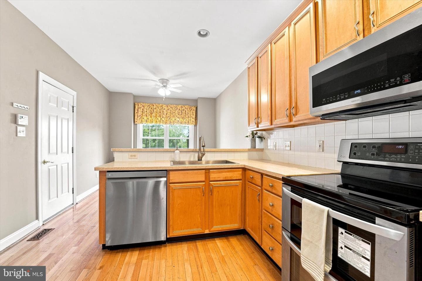 219 Birkdale Drive photo 8