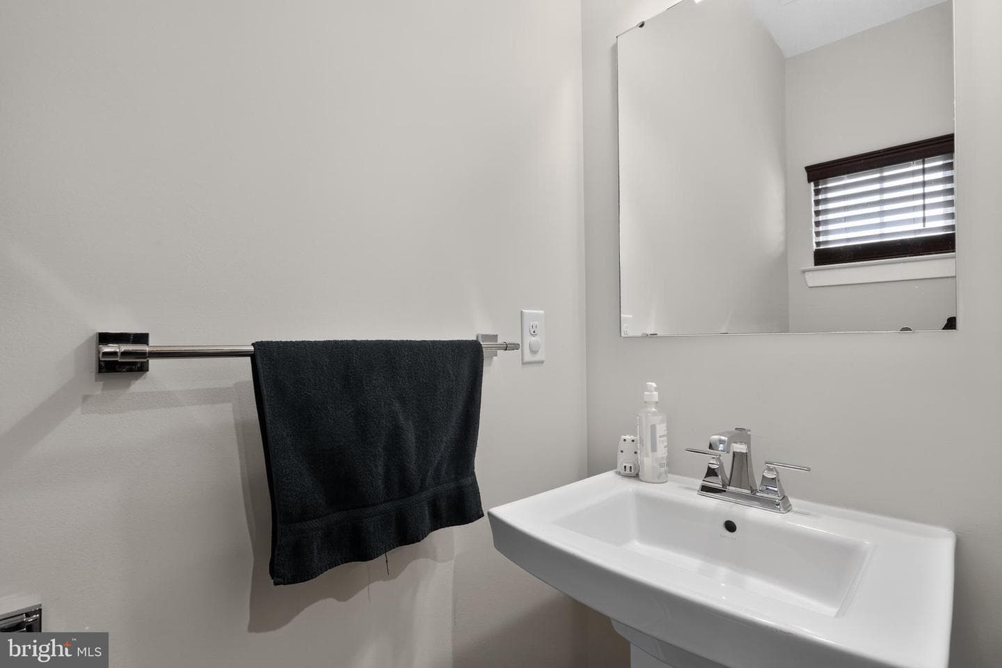 1061 Lifford Road photo 27