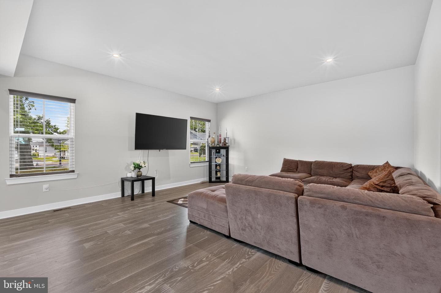 1061 Lifford Road photo 7