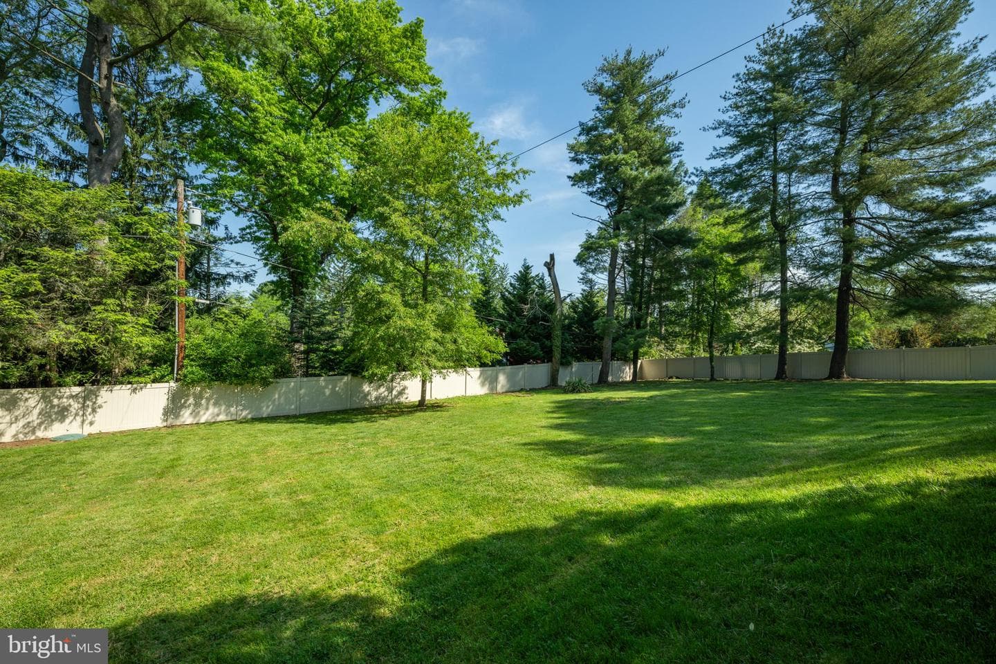 6113 W Mill Road photo 8