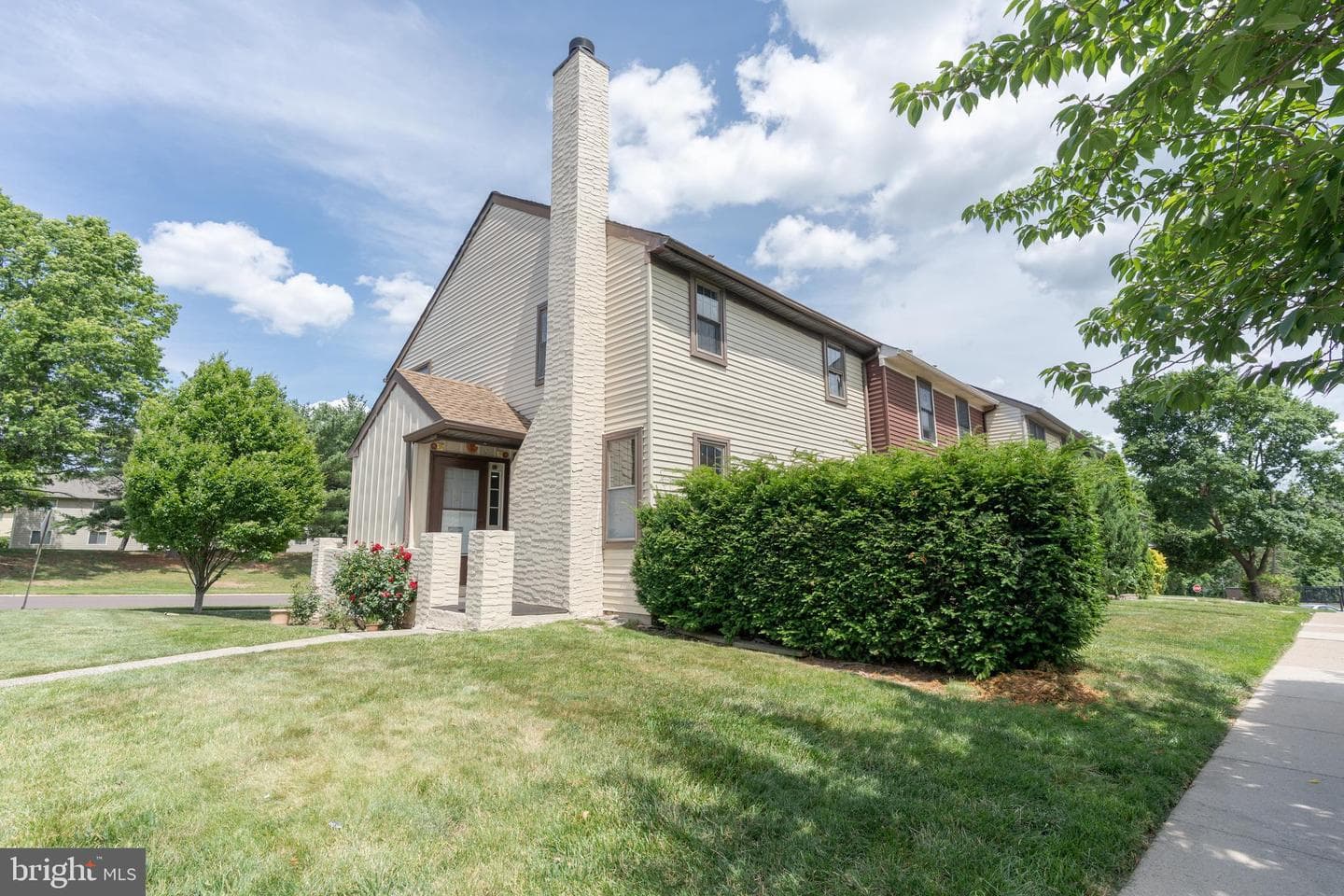 100 Hopkins Ct, North Wales