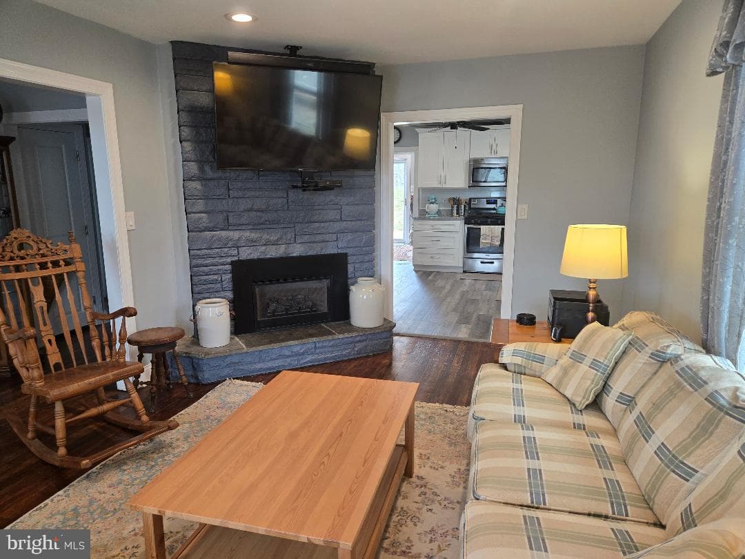 135 Summit Avenue photo 9