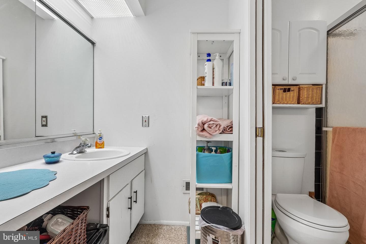 550 York Road N #13-B photo 21