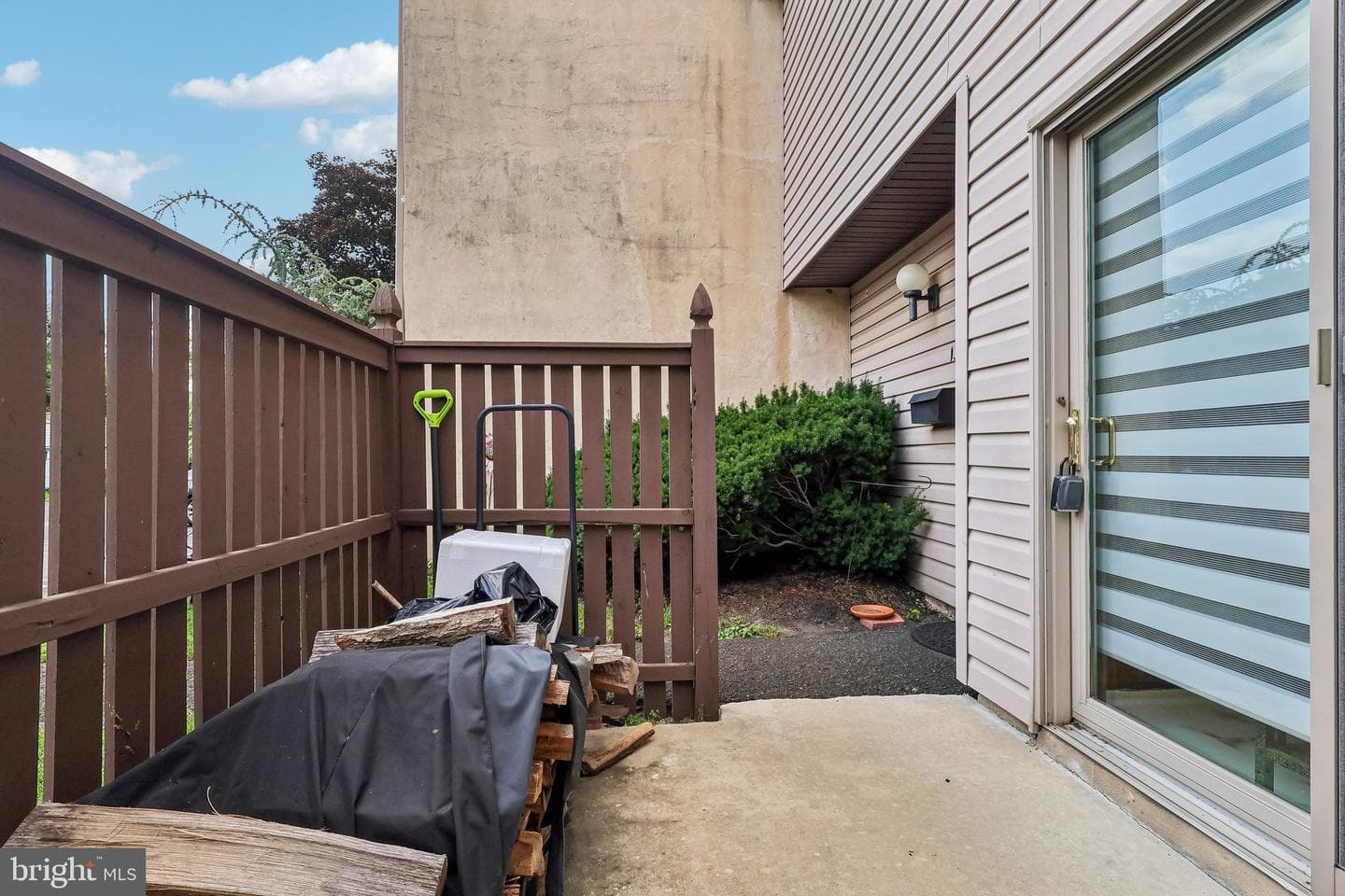 550 York Road N #13-B photo 5