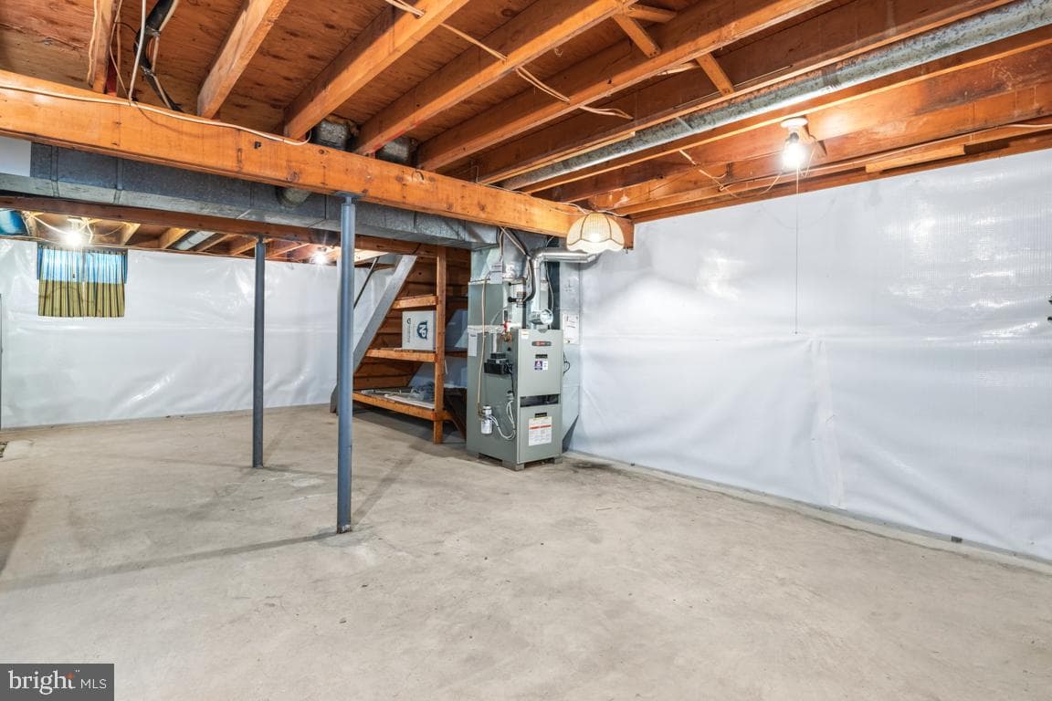 307 Franklin Court photo 18