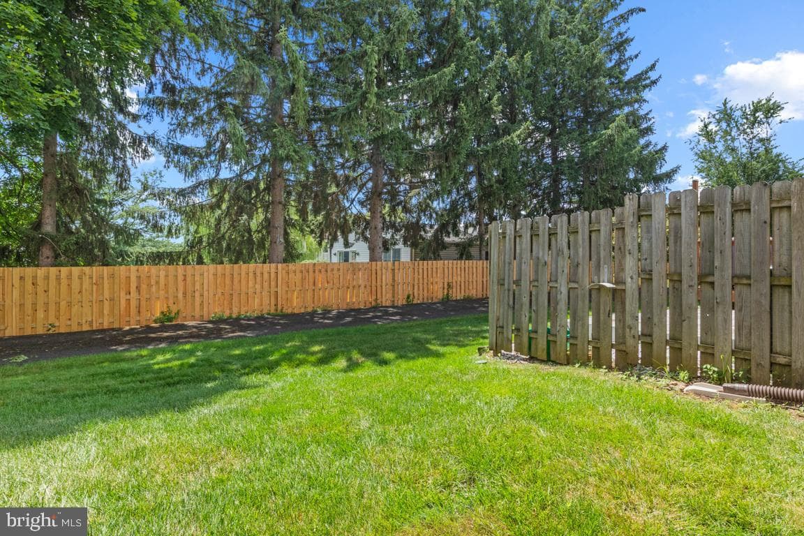 307 Franklin Court photo 21
