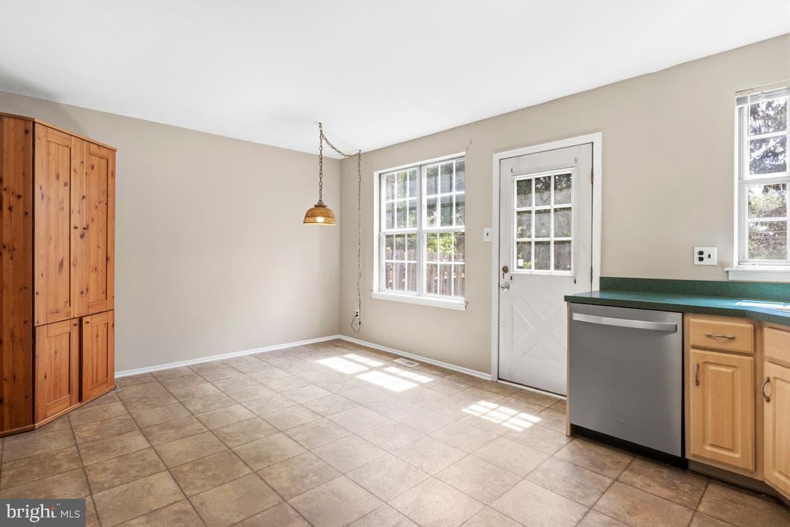 307 Franklin Court photo 8