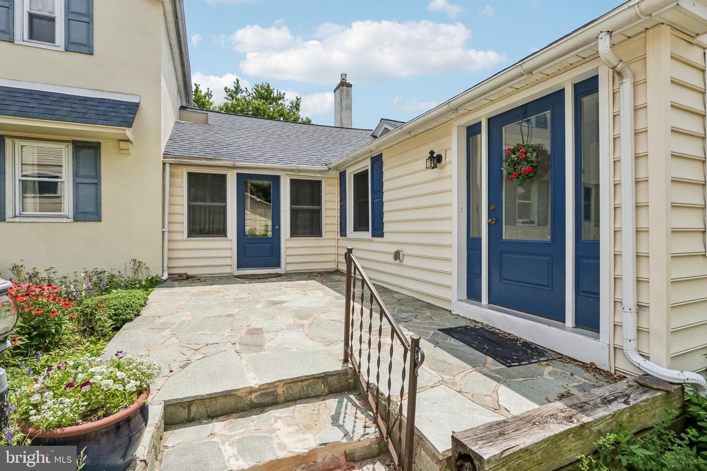 2681 Burton Road photo 5
