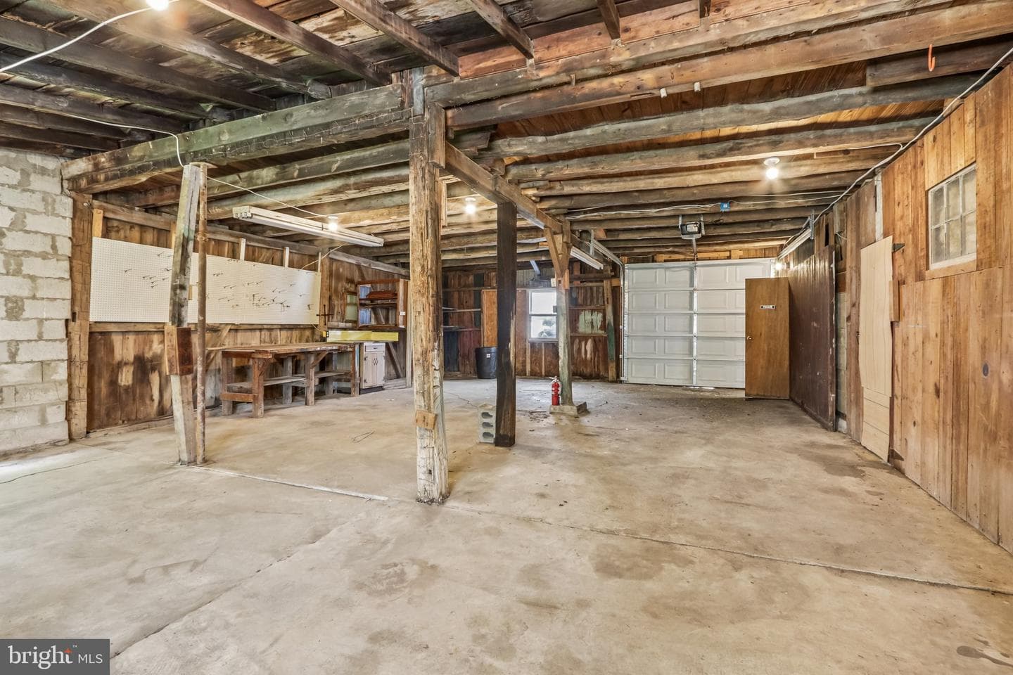 2681 Burton Road photo 63