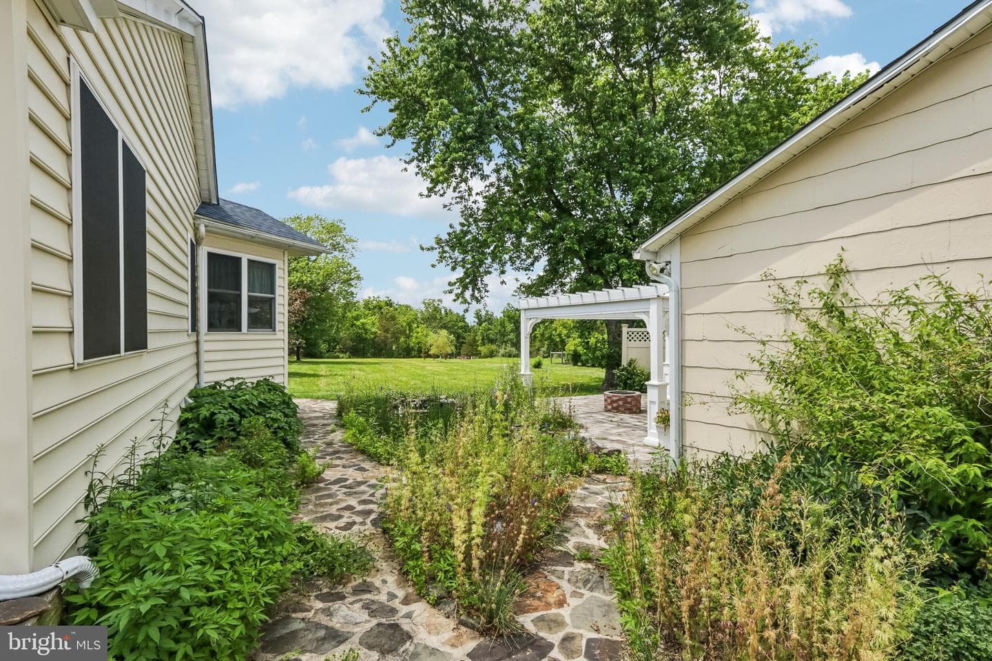 2681 Burton Road photo 70